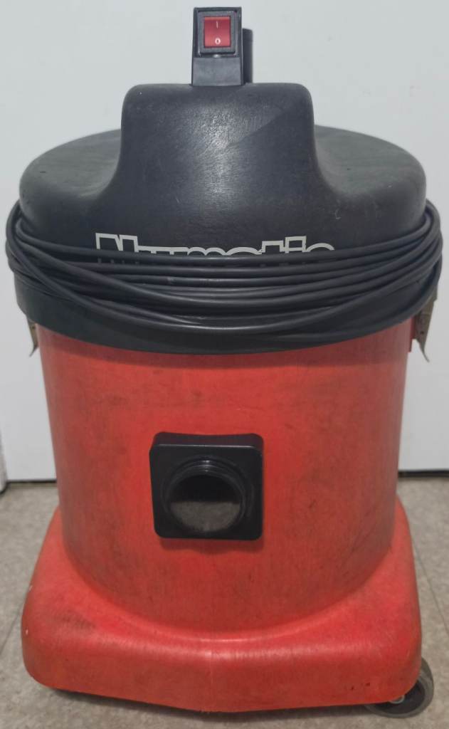 Numatic nvdq572 twin motor 2200w commercial vacuum cleaner car valeting hoover free delivery 