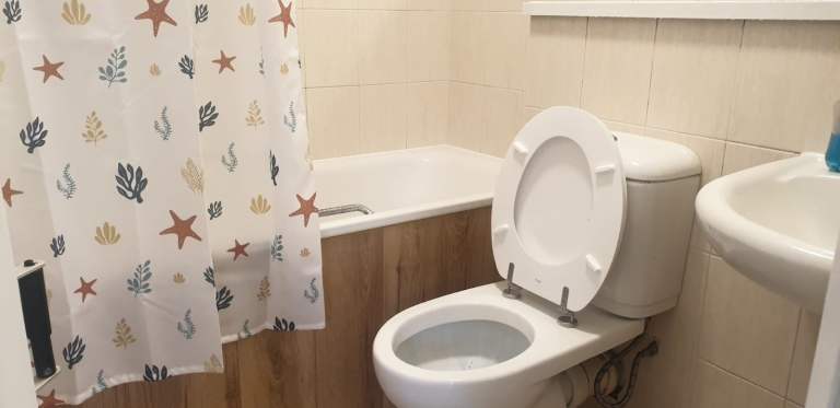 NEWLY REFURBISHED 2 BED | GROUND FLOOR FALT NEAR NORTH LONDON GRAMMER SCHOOL