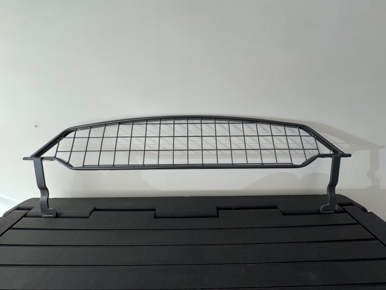 BMW 1 Series 2019-2024 dog guard