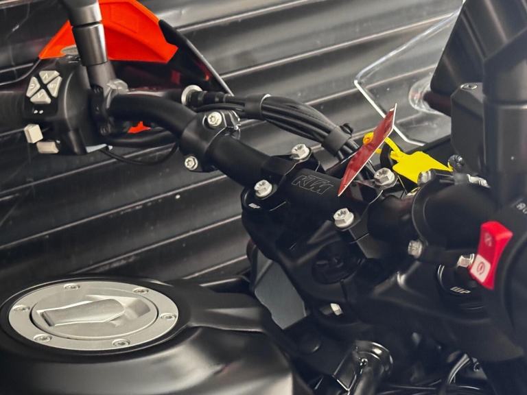 2024 KTM 890  SMT Tech Pack-Htd Grips-Exhaust Link Pipe