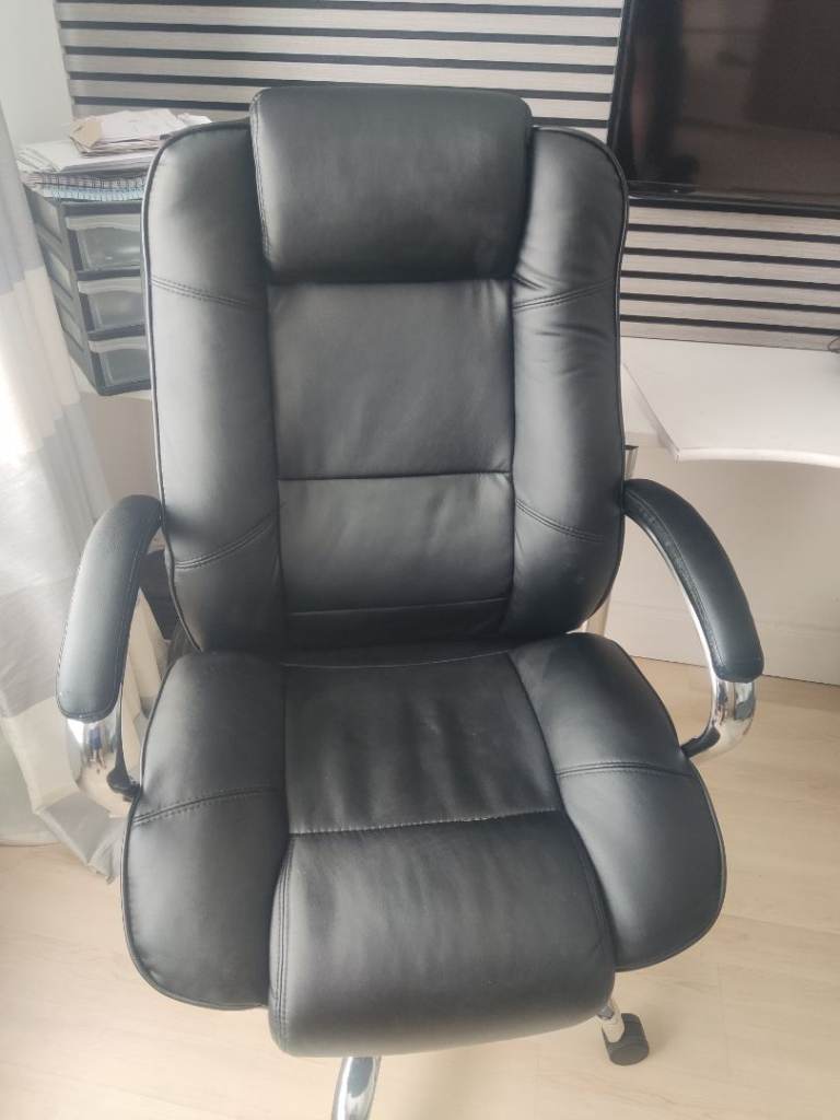 XL Heavy Duty Leather Faced Office Managers Chair 
