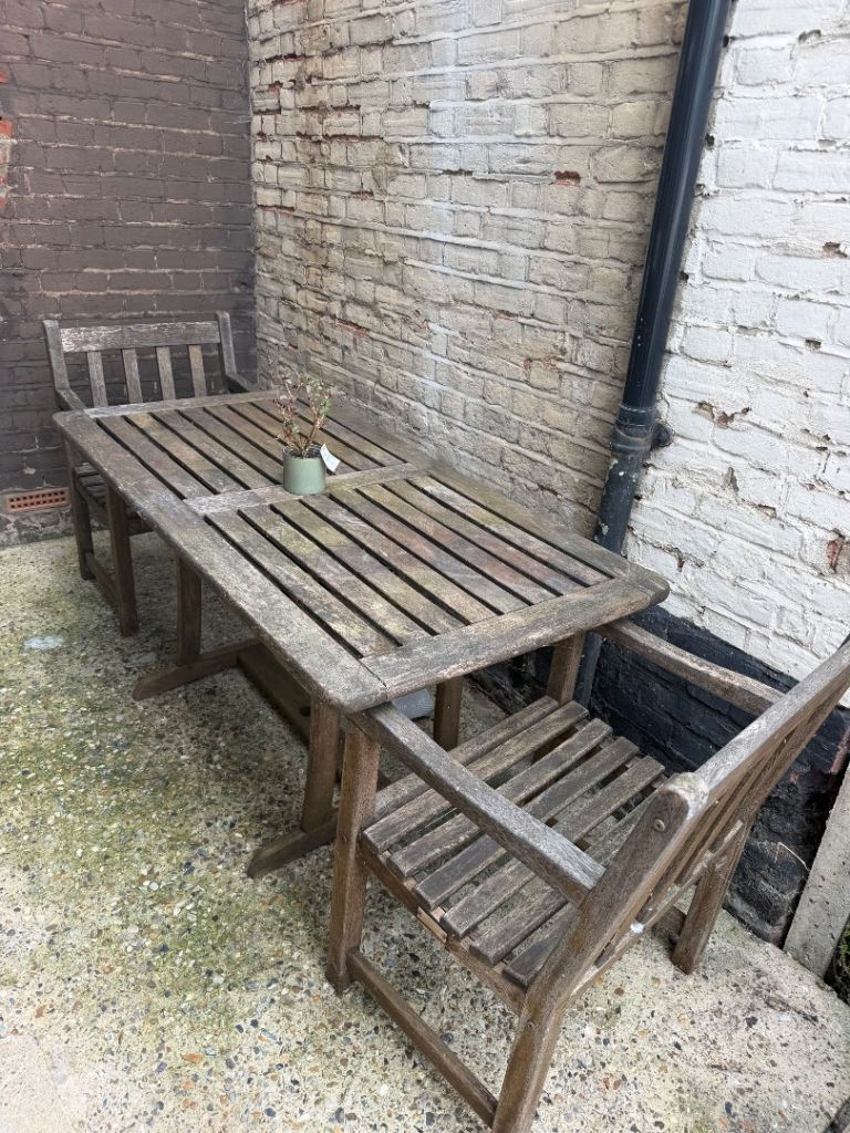 Garden table and chairs 