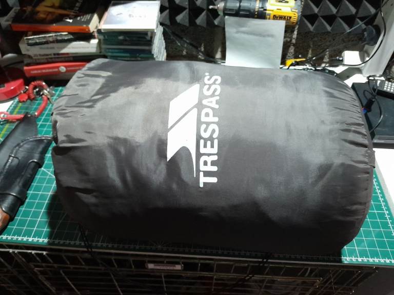 Trespass Sleeping Bag – Good Condition, Compact