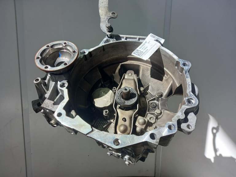 Skoda Karoq Gearbox 2017-2025 Dpca Rde2 1.5l 6 Speed Manual Tkn 02s300053