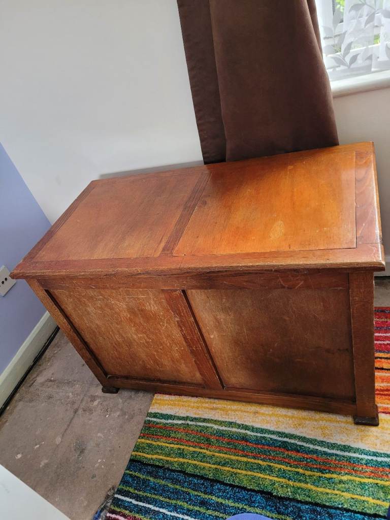 Wooden ottoman/blanket box