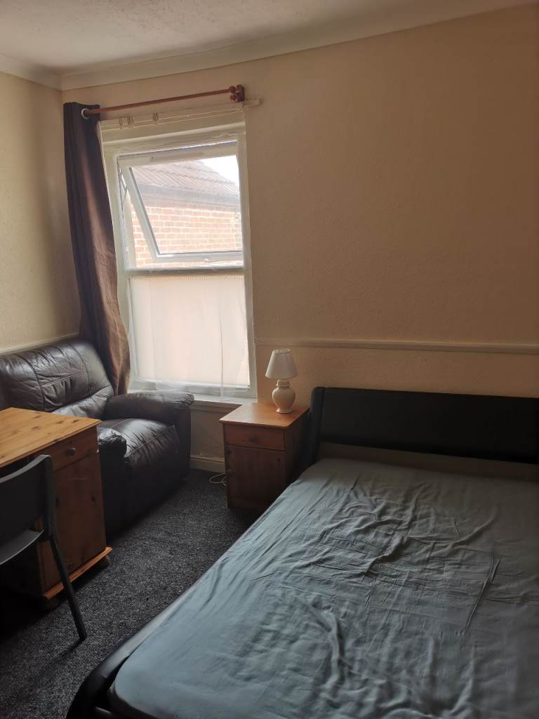 Nice Big Double Room to Let in Southampton 