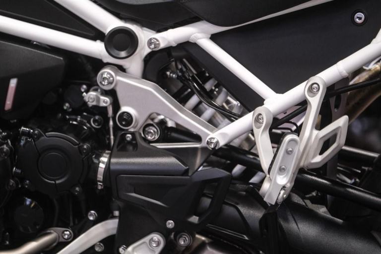 Triumph Tiger 1200 Rally Pro Adventure - Arrow End Can