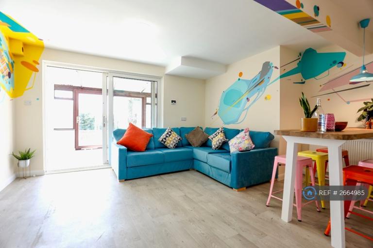 6 bedroom house in Brentwood Crescent, Brighton, BN1 (6 bed) (#2664985)