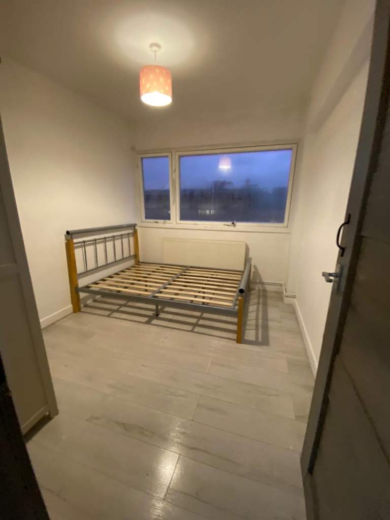 3 Bed Flat, Acre Lane, SW2