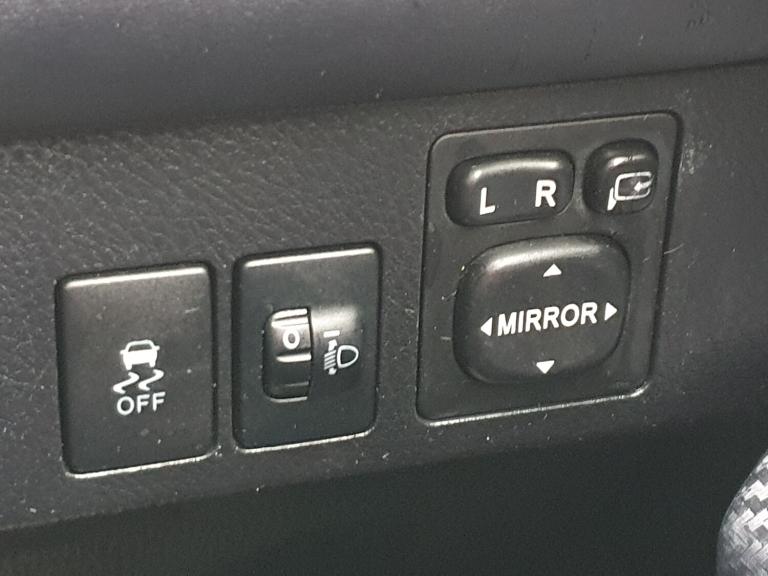 2013 Toyota RAV4 2.2 D-4D Icon SUV 5dr Diesel Manual 4WD Euro 5 (150 ps)