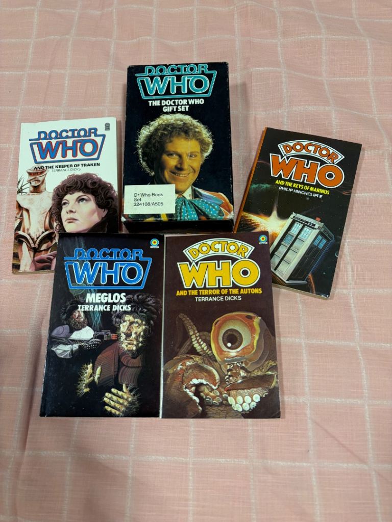 Dr Who vintage collection 4 book boxset