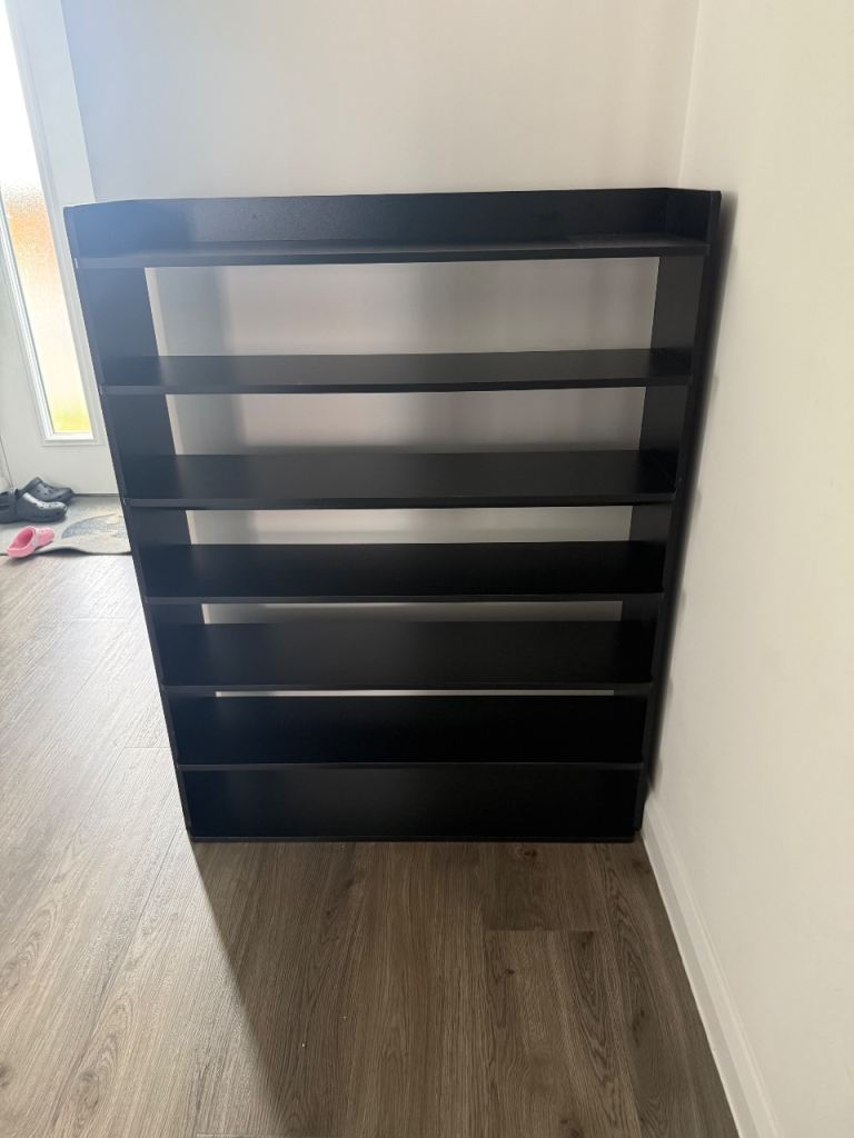 Shoe rack 7 tier £25 ONO