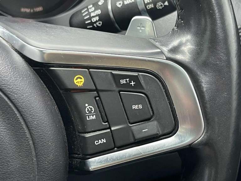 2016 Jaguar F-Pace 3.0d V6 S 5dr Auto AWD ESTATE DIESEL Automatic