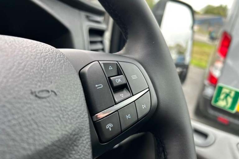 2025 Ford Transit 460 Leader L4 H3 ELWB High Roof 17 Seater Minibus RWD 2.0 EcoBlue 165ps, RE Min...