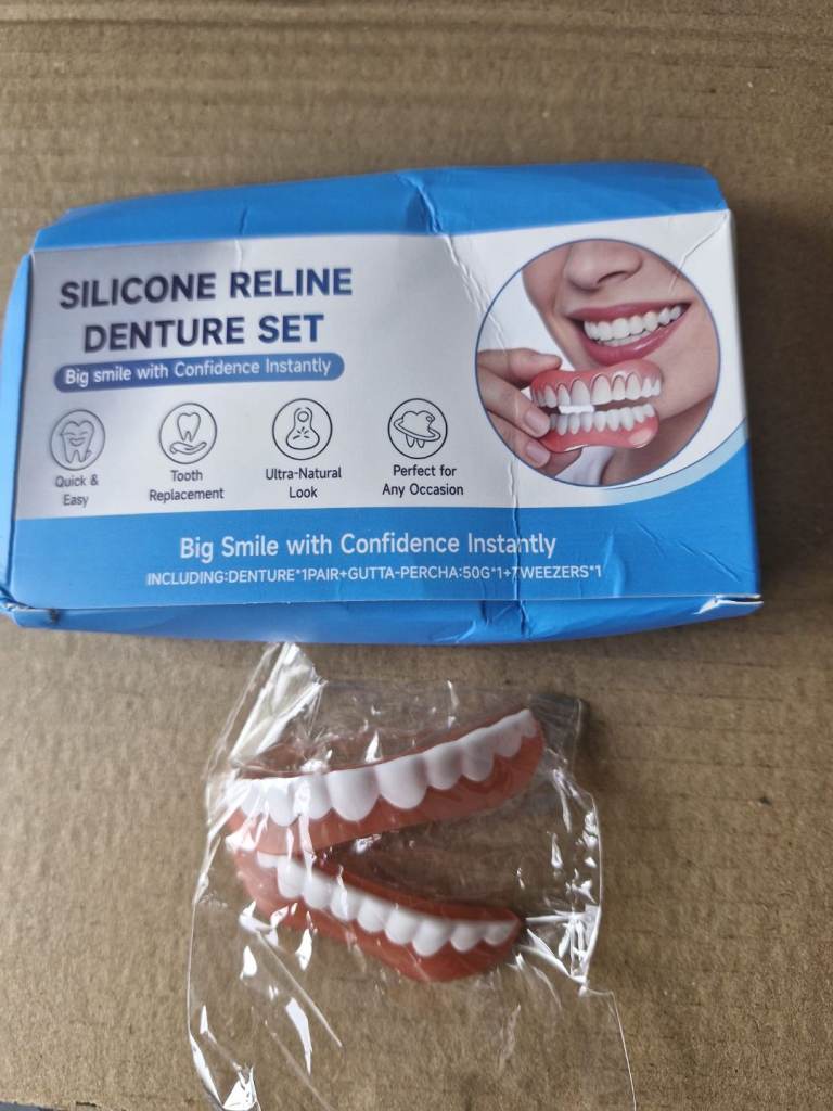 Silicone reline denture set
