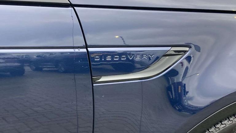 2022 Land Rover Discovery 3.0 D300 R-Dynamic HSE 5dr Auto SUV Diesel Automatic