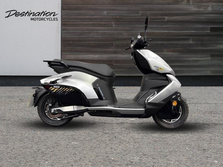 2025 Zeeho Ae8 S+ STANDARD COLOUR silver Automatic