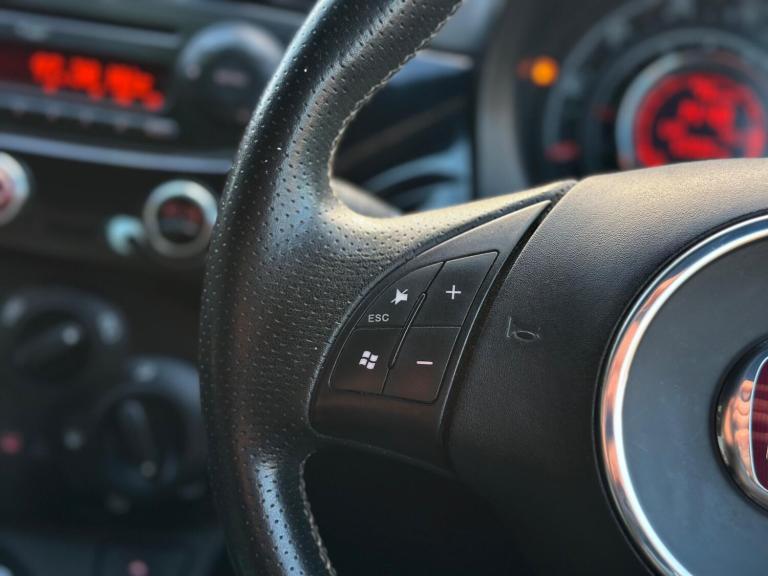 2012 Fiat 500 0.9 TwinAir Street Hatchback 3dr Petrol Dualogic Euro 5 (s/s) (85 bhp) HATCHBACK Pe...