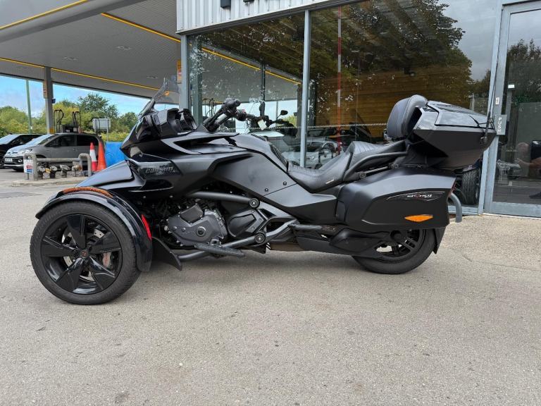 2022 Can-Am Spyder F3 Limited 1330cc 6 speed semi automatic trike