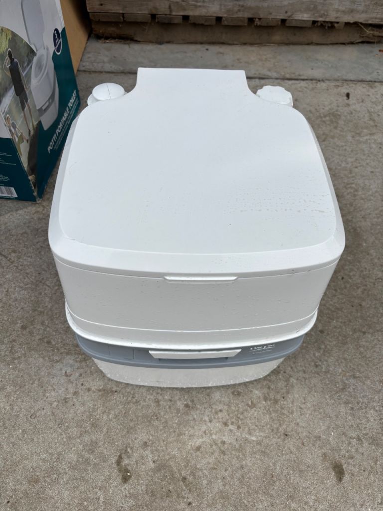 Caravan toilet 
