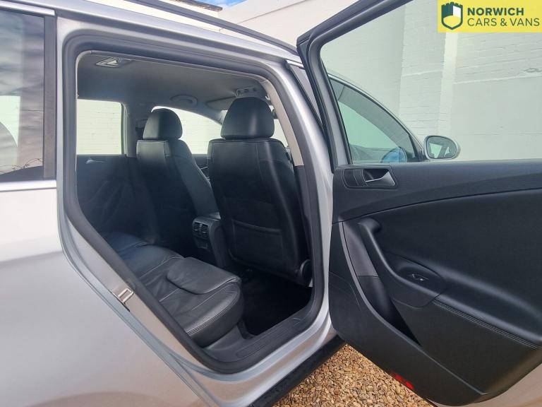 VOLKSWAGEN PASSAT 2.0 TDI Highline Plus 2009