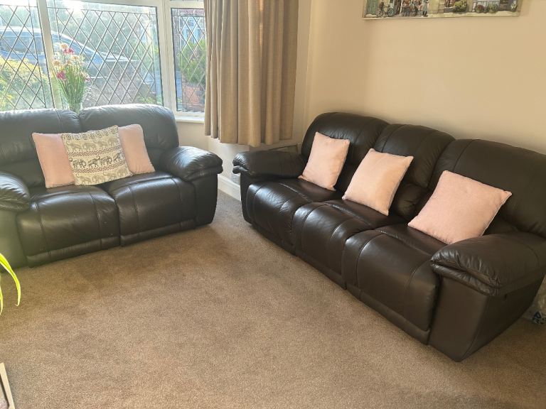 Comfortable Brown Leather Reclining Sofa Set – Good Condition