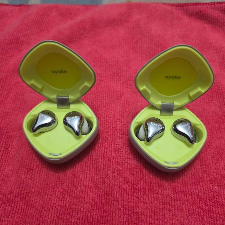 X2 pcs Sports ear Earbuds AYAKE brand amazing Sound Quality Glossy Florescent case