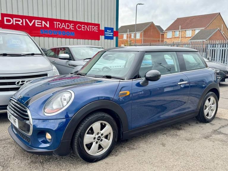2017 MINI Hatch 1.5 Cooper Hatchback 3dr Petrol Manual Euro 6 (s/s) (136 ps) Hatchback Petrol Manual