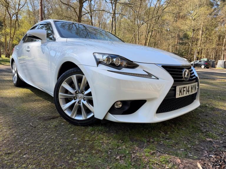 2026 Lexus IS 2.5 300h SE Saloon 4dr Petrol Hybrid E-CVT Euro 5 (s/s) (223 ps) Petrol/Electric Hy...
