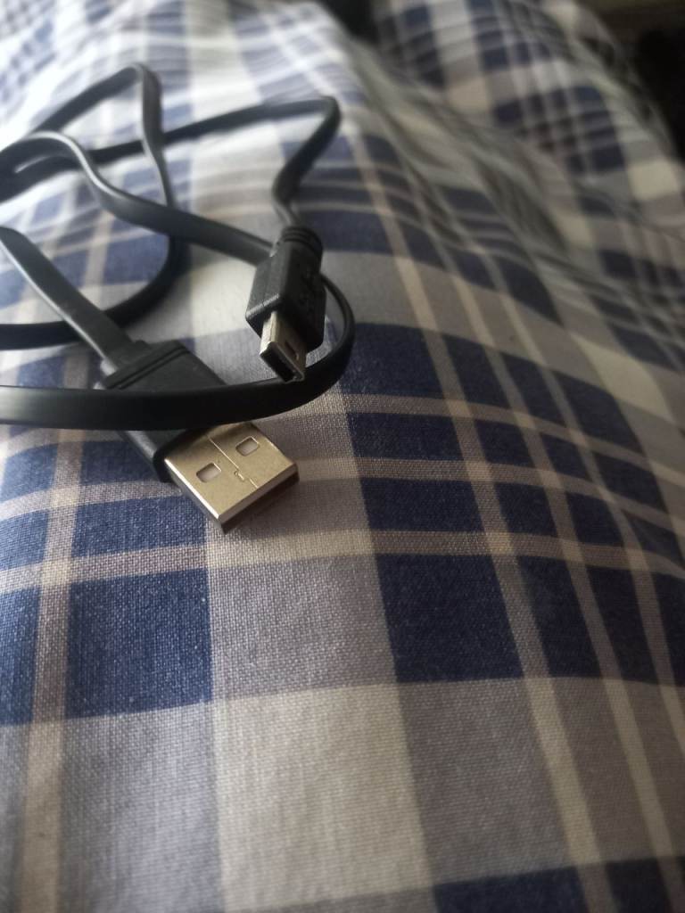 PS3  wireless charger controller 
