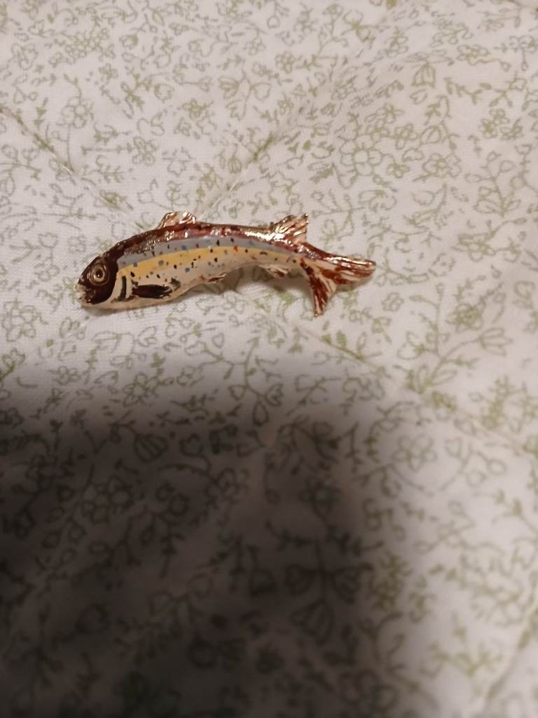 Hand painted fish brooch 
