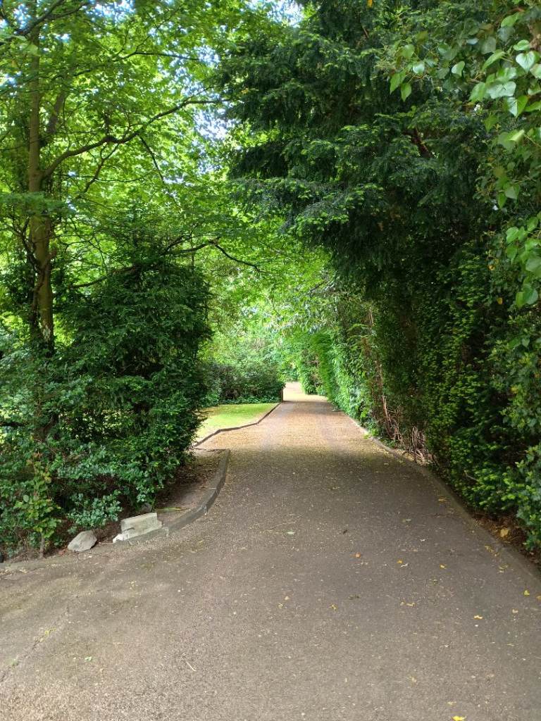 Garage To Rent in Highgate N6