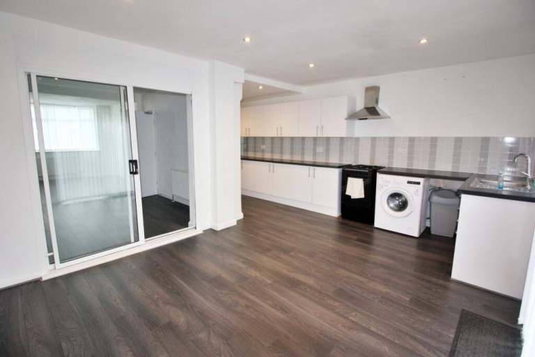Excellent condition 3 Bedroom House to Rent – Alfall Road, Coventry – £1,350 PCM
