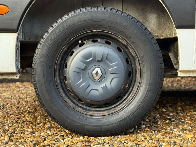 2017 Renault Master 2.3 Master 35 MWB Panel Van Diesel Manual