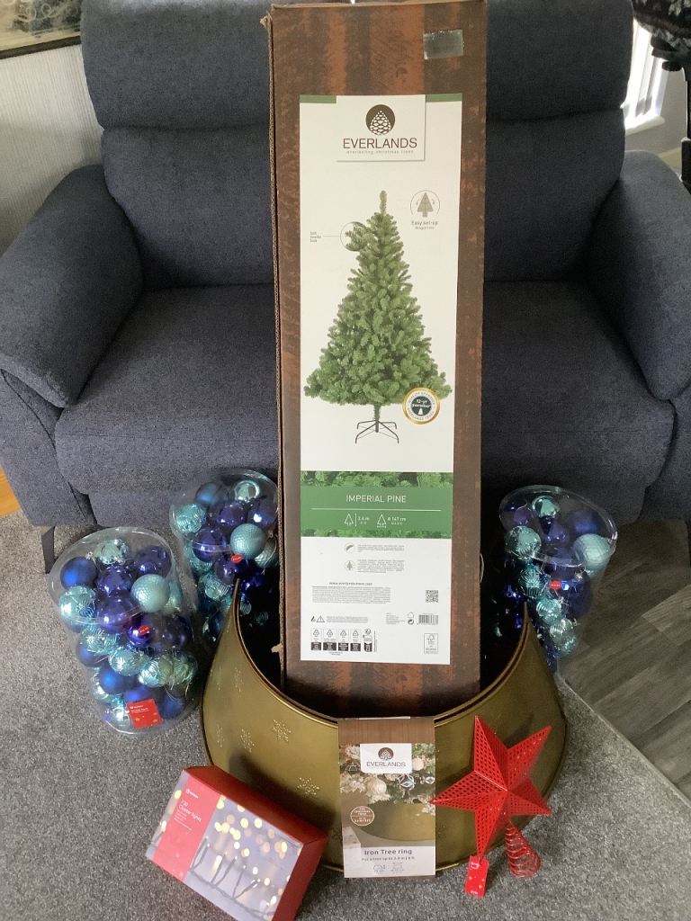 Christmas Tree and extras