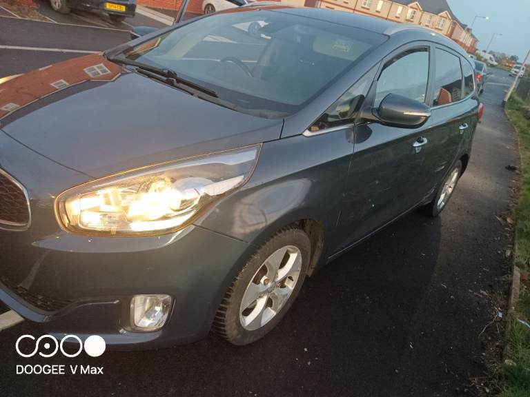 Kia carens 7 seater automatic 1.7 diesel engine 2014