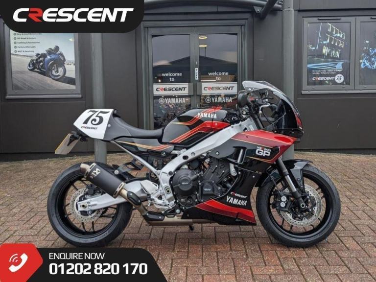 YAMAHA XSR900 GP 2025 - CRESCENT 75TH EDITION - AKRAPOVIC - GB RACING - EVOTECH