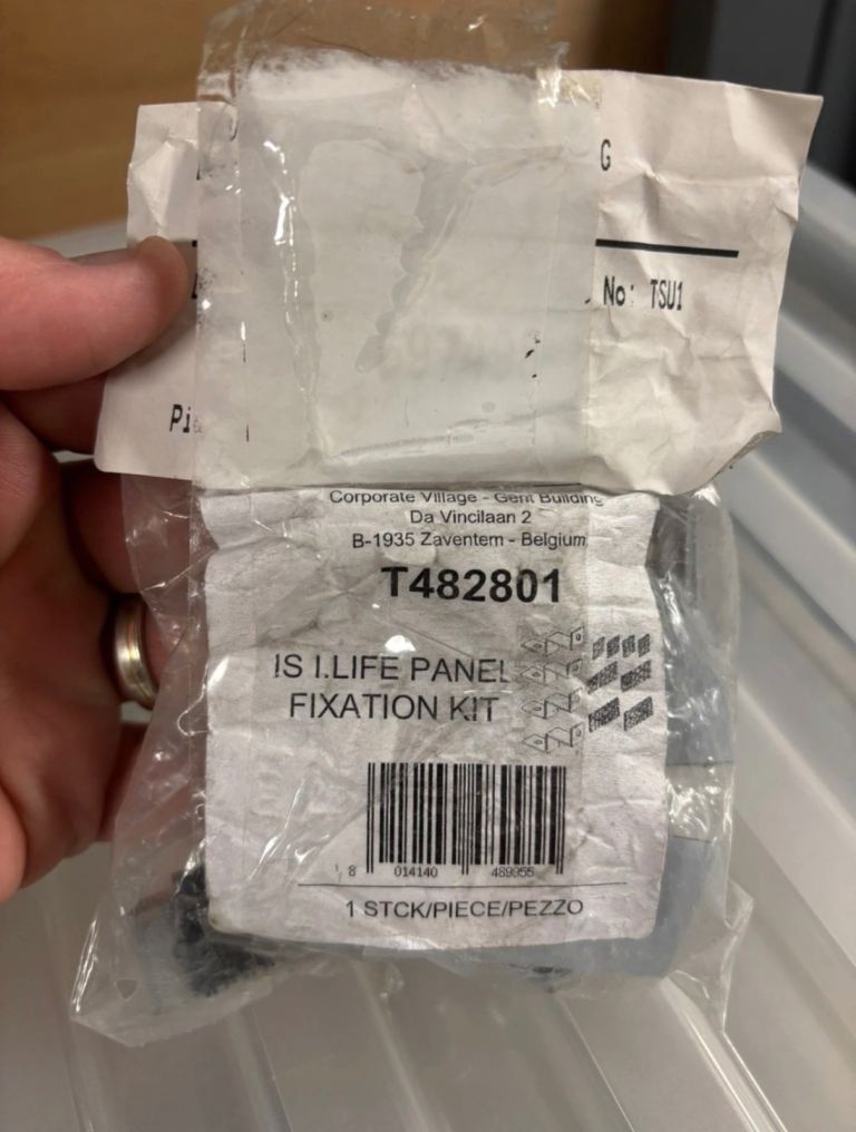 Ideal Standard Bath Panel Fixing Kit for Unilux/I.Life For (T482801)