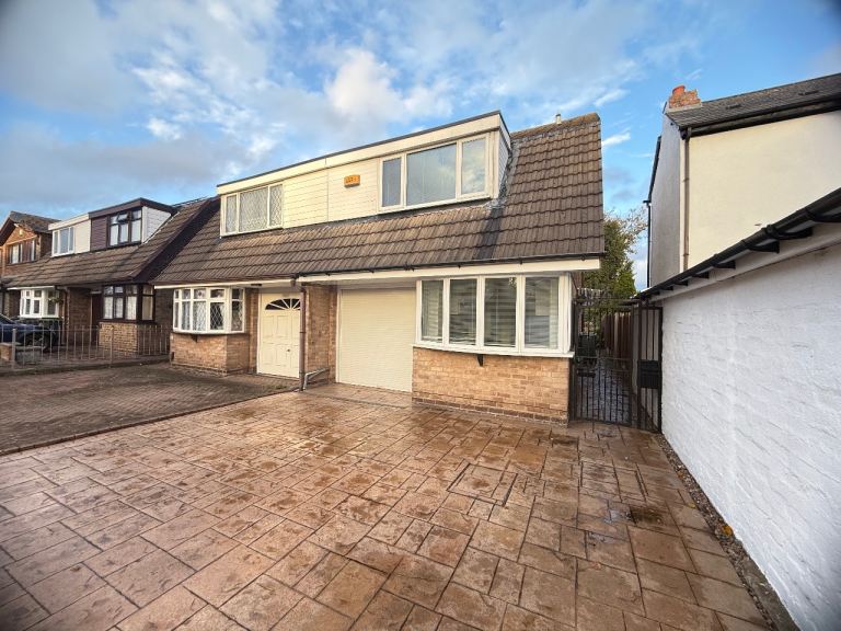 THREE BEDROOM SMETHWICK TO RENT near BEARWOOD