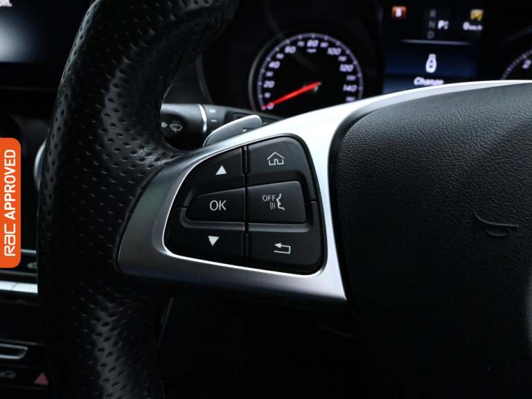 2016 Mercedes-Benz GLC 2.1 GLC250d AMG Line (Premium Plus) SUV 5dr Diesel G-Tronic 4MATIC Euro 6 ...