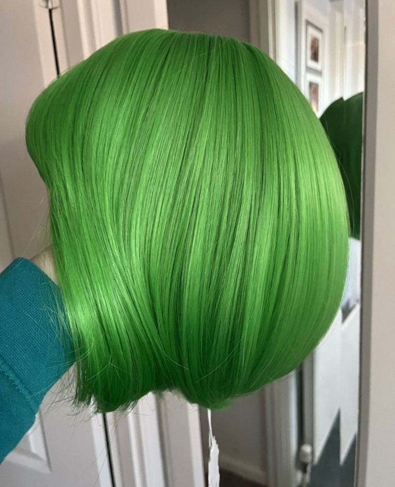 New KOKO SHORT BOB STYLE PARTY WIG GREEN BNWT FANCY DRESS - BOXED 