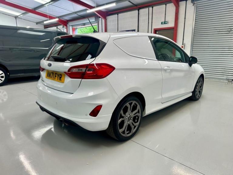 2021 71 FORD FIESTA VAN 1.0T ECOBOOST MHEV SPORT EURO 6 125 BHP * 59,724 * SPORT