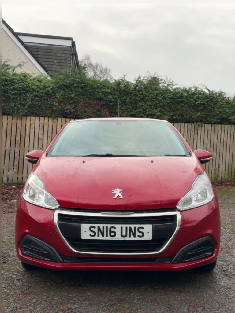 2016w (Euro 6) Peugeot 208 1.6 diesel engine