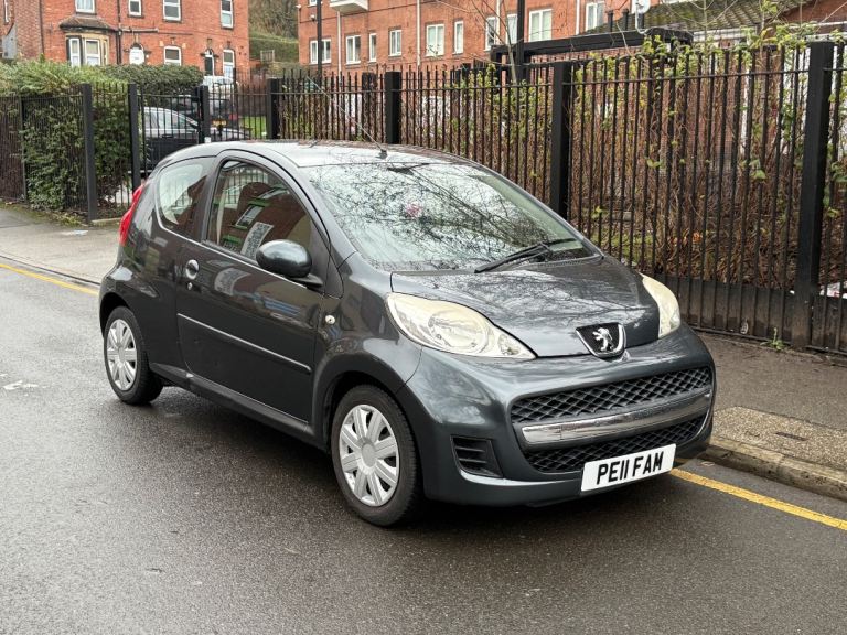 2011 Peugeot 107 • ( like Citroen C1 • Toyota Aygo 108 )