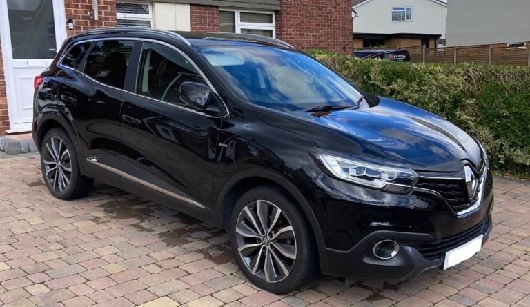 Renault Kadjar 2017 Manual 1.2TCe Signature S Nav Petrol Black Full Service History 66k miles
