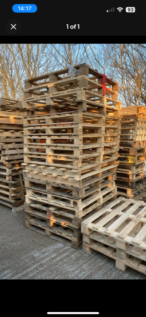 Free wooden pallets