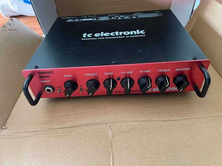 TC Electronic BQ500 Compact Bass Head