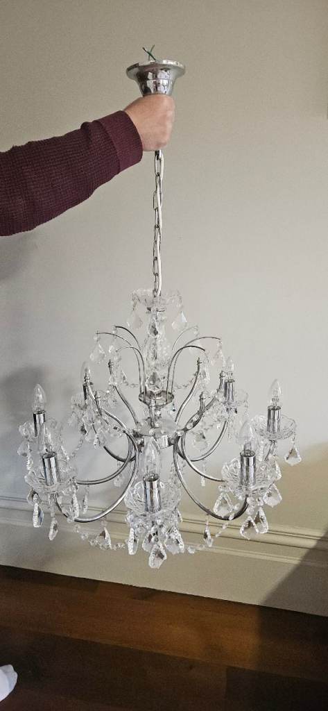 Chandelier 8 light 