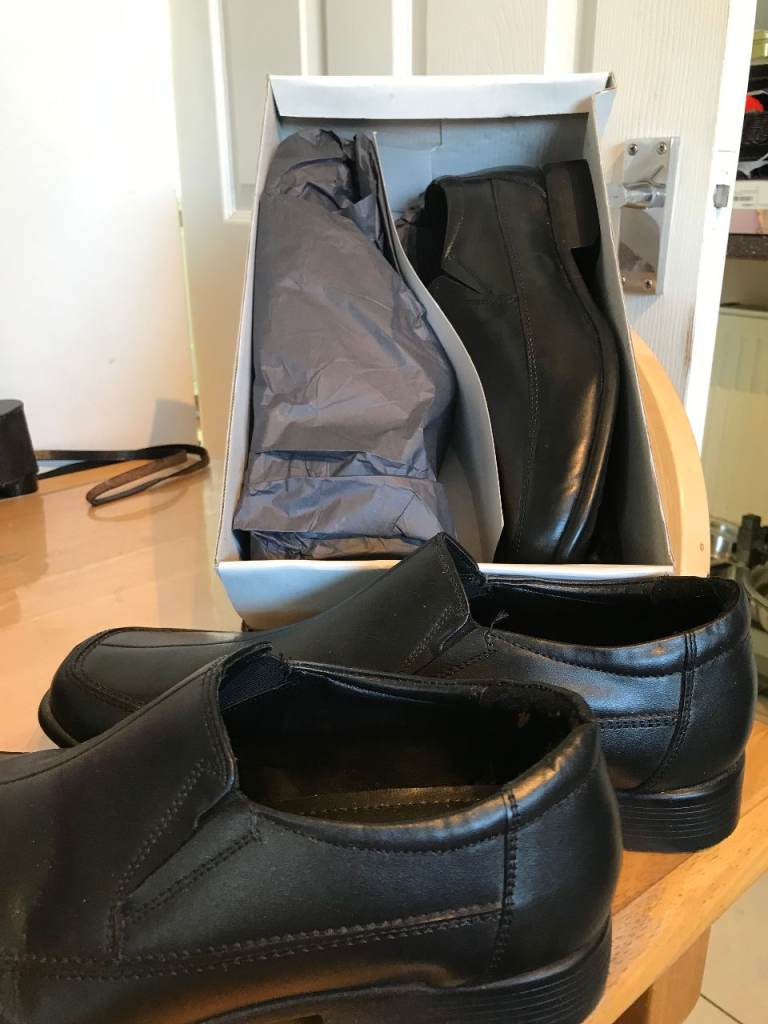 image for 2 x pairs of men's slip on shoes, size 10 , 