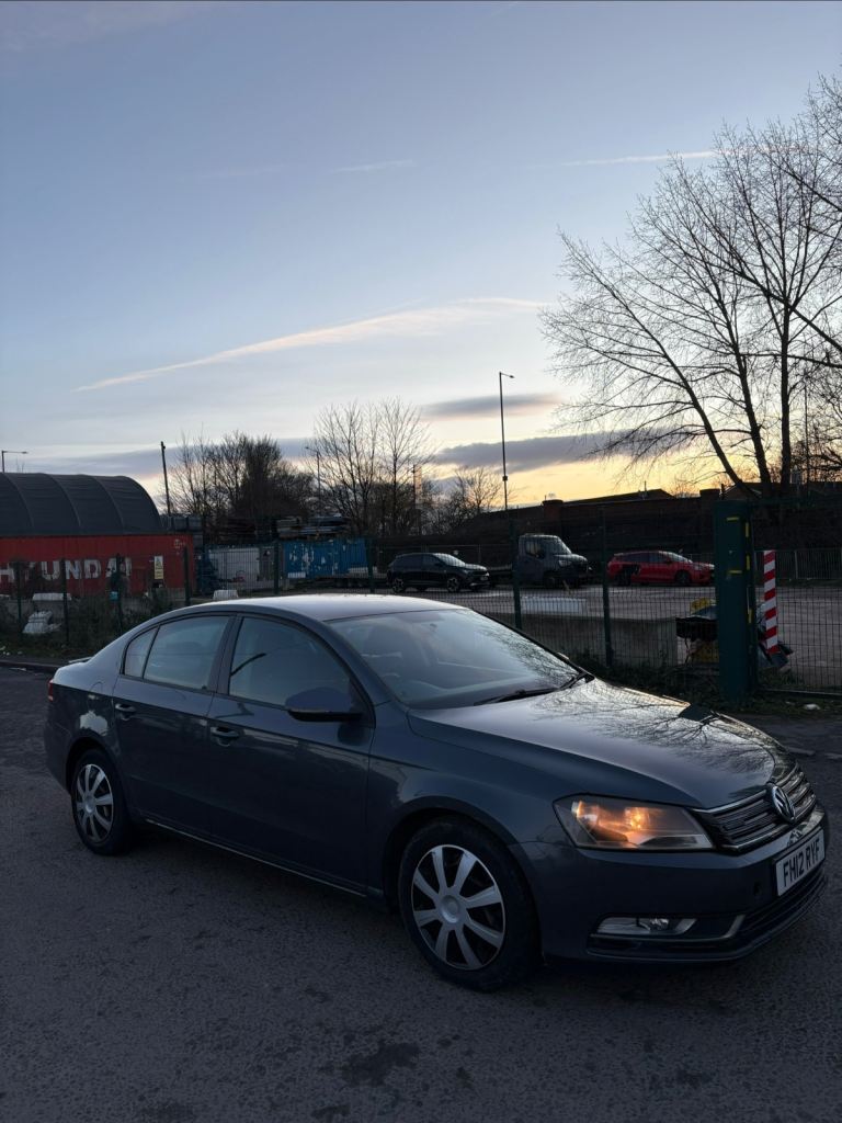 Volkswagen, PASSAT, Saloon, 2012, Manual, 1598 (cc), 4 doors